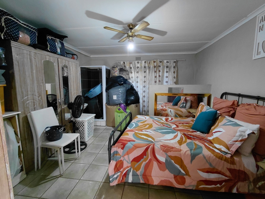 To Let 2 Bedroom Property for Rent in Flamwood North West